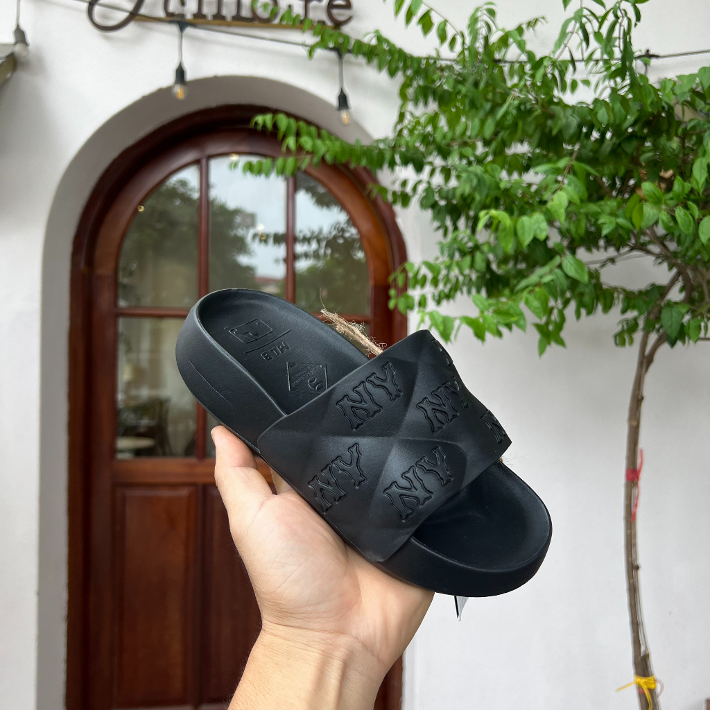 Dép đúc MLB NY bản giới hạn