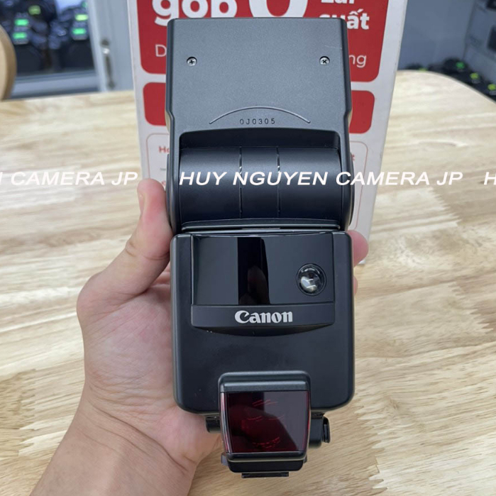 FLASH CANON 540EZ ngoại hình 90-99% . Hoạt động hoàn hảo . ánh sáng rất trong trẻo .