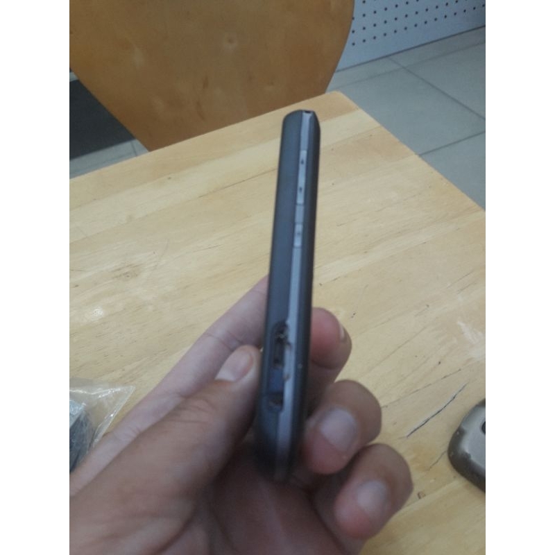 Xác điện thoại LG GS505