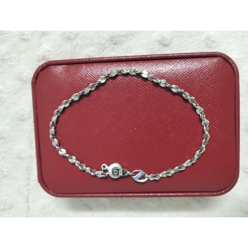 Vòng tay USA PAT 2007