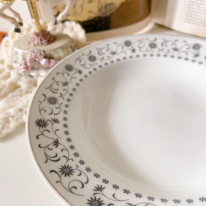 Đĩa silver queen lòng sâu Noritake