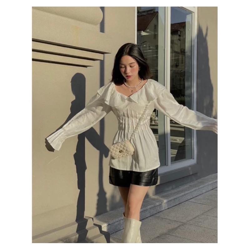 Áo trắng strikeapose