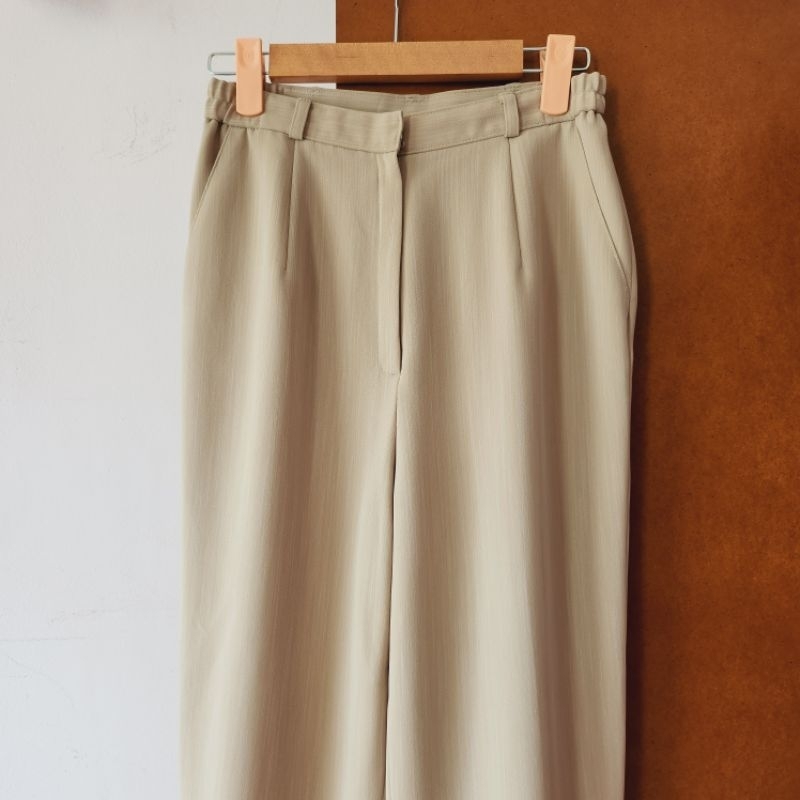 Quần tây vintage Nhật màu beige lưng cao xinh - em và nắng