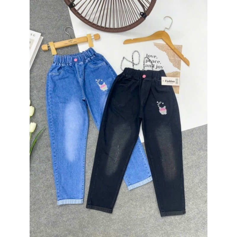 Q01 Quần dài bé gái, quần jeans bé gái, quần bò mềm cho bé gái ,quần baggy cho bé,quần học sinh cấp bé 30kg