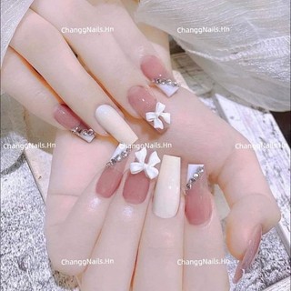 Nailbox thiết kế changgnails màu hồng thạch đính đá