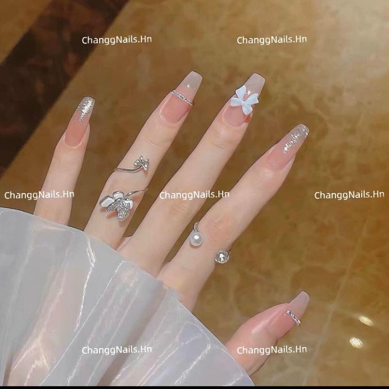 Nailbox thiết kế changgnails đính nơ trắng