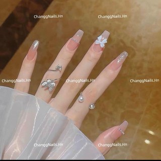 Nailbox thiết kế changgnails đính nơ trắng