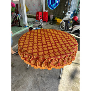 khăn bàn dúng viền đơm hột gấm hoa nổi đỏ đô