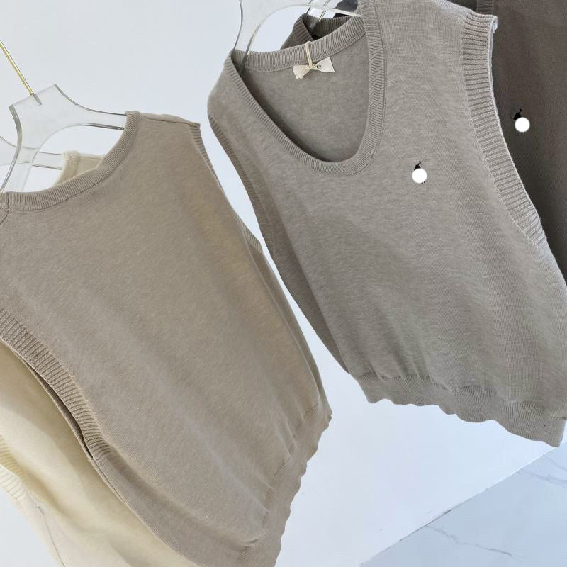 Áo gile len, áo len sát nách hình thêu hàng QC