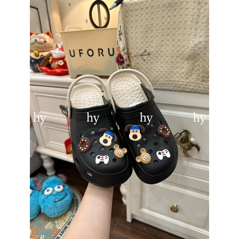 SỤC CROSS ĐÍNH STICKET MẶT CÚN BÁNH QUY