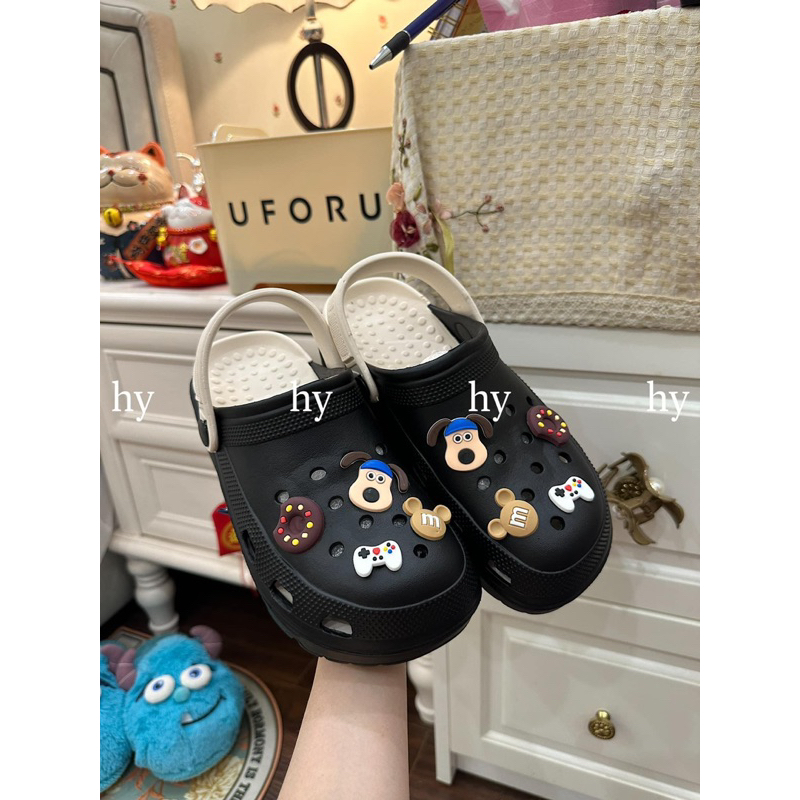 SỤC CROSS ĐÍNH STICKET MẶT CÚN BÁNH QUY