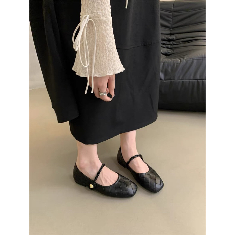 Giày bệt quai ngang mẫu mới mùa thu 2023