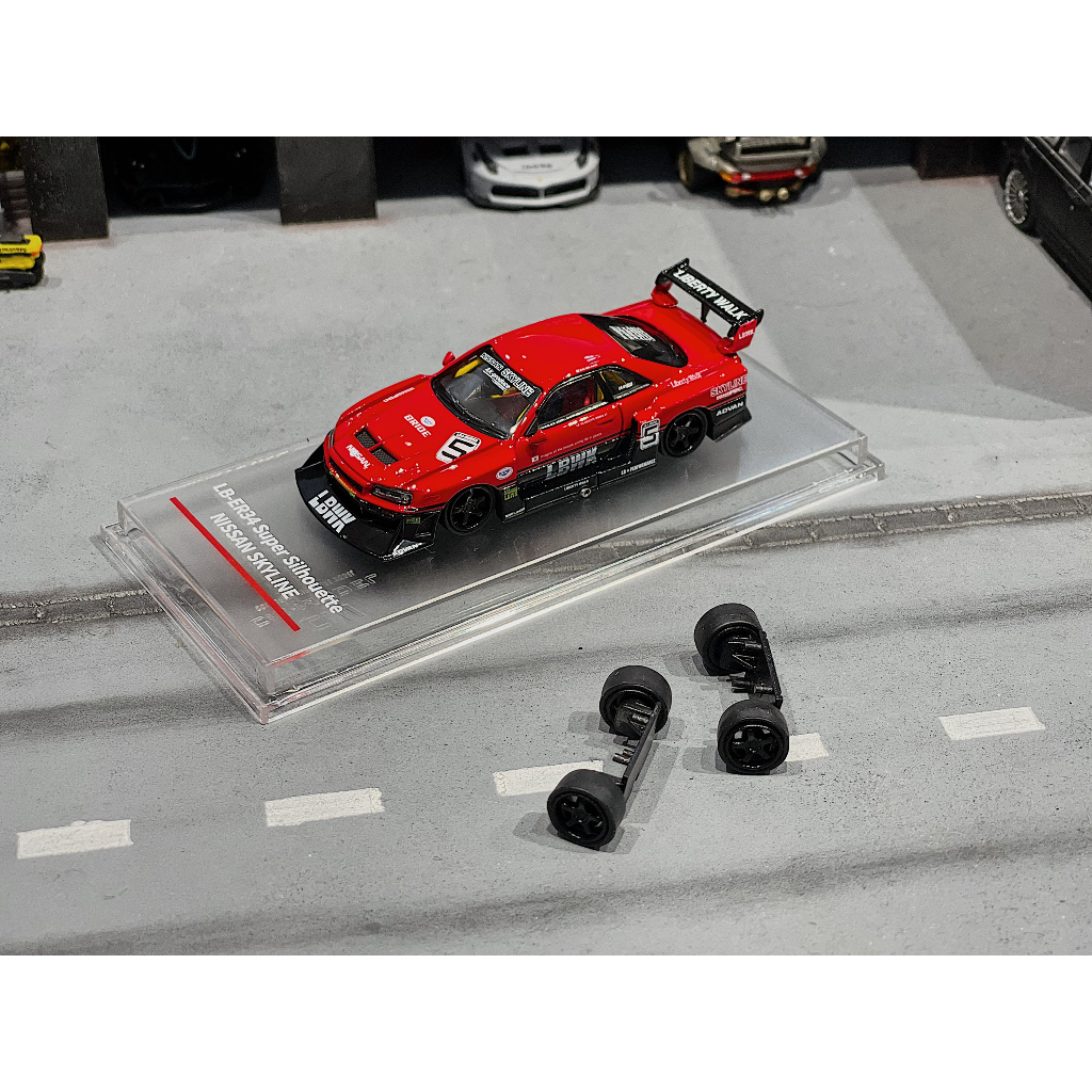 XE MÔ HÌNH NISSAN ER34 LBWK RED,TỶ LỆ 1/64 CM