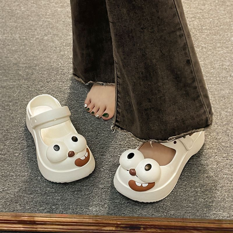 Dép Lê Hoạt Hình Chó Mắt To Mềm Mại Chống Trượt Cho Nữ Hoạt Hình Ngoài Trời