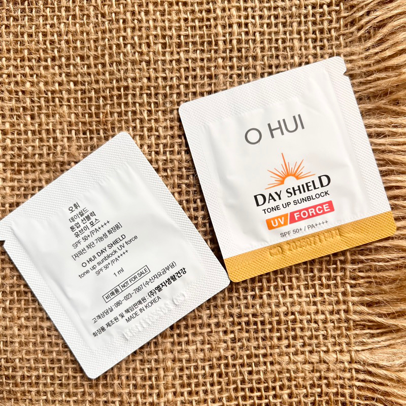 Combo 10 gói kem chống nắng chống tia UV OHUI Day Shield Tone Up Sunblock UV Force SPF50+ PA++++