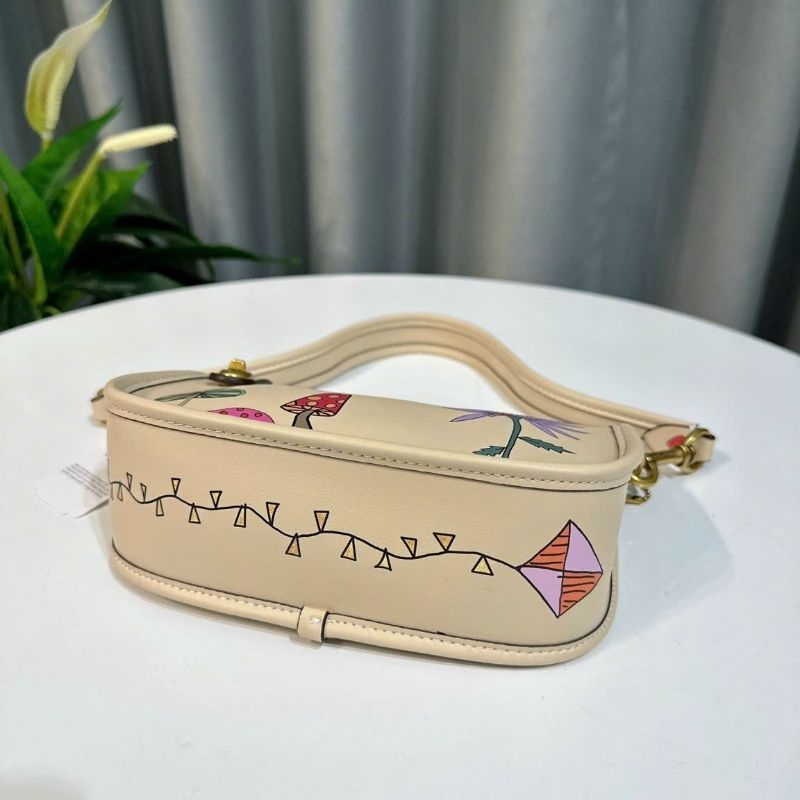 ✨✨ COACH X OBSERVED BY US SWINGER 20✨✨CK419🌟Túi coach kẹp nách hoạ tiết xinh xắn