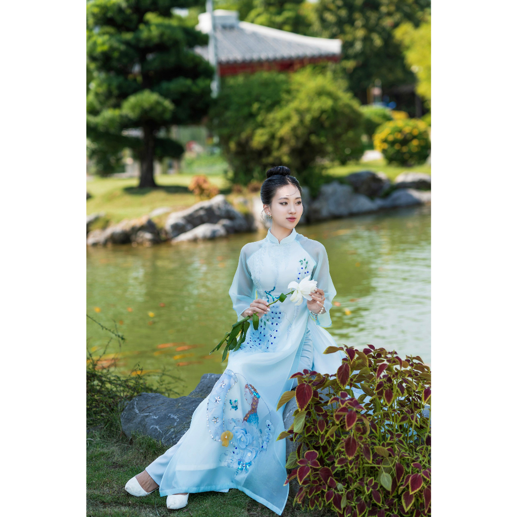 Áo dài cách tân vải tơ Organza 4 tà cao cấp by Lucci. Design