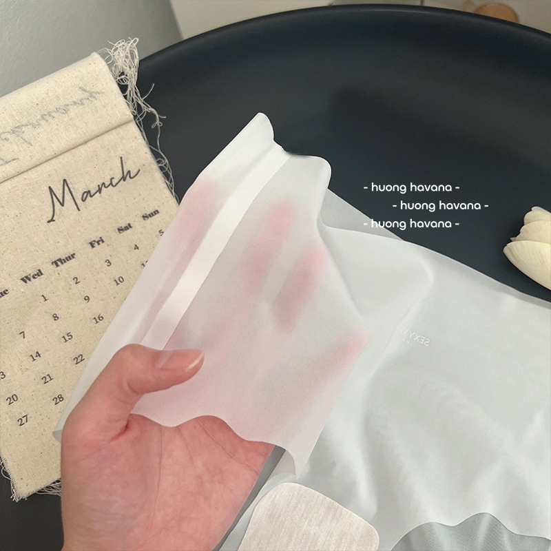 Quần lót nữ su tơ tàng hình có giãn không viền in chữ sexy ánh kim mã FLQ219