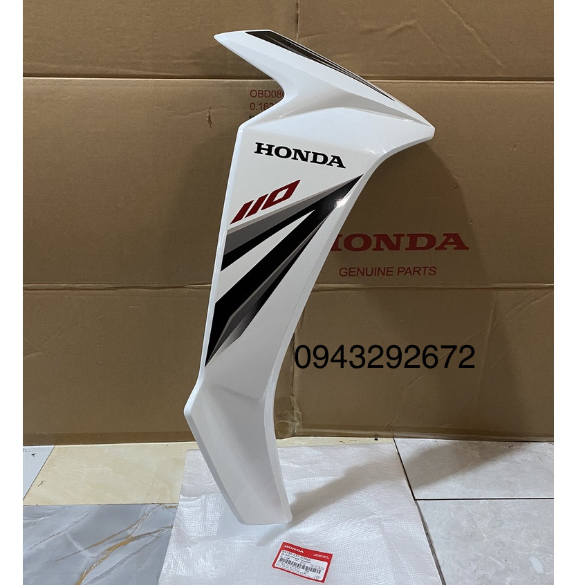 Cánh Yếm Ngoài Phải Wave Blade Số (2018) Màu Trắng Honda (64750K57A30ZA)
