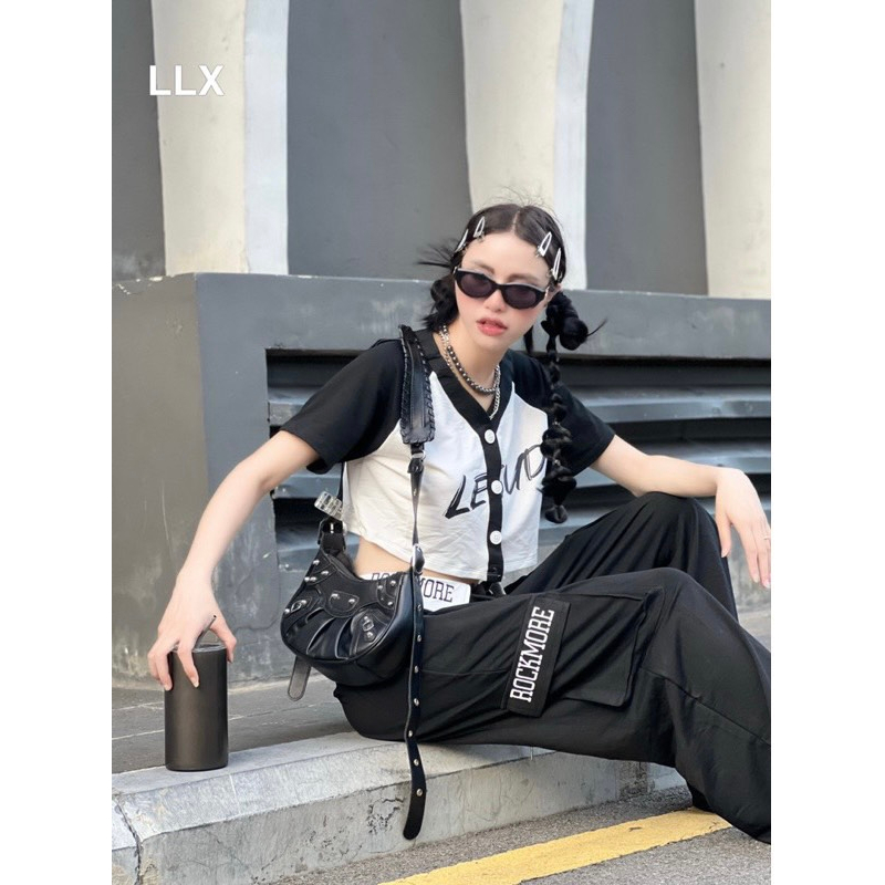 Sét bộ thời trang áo croptop quần túi hộp siêu hiện đại phong cách trẻ trung