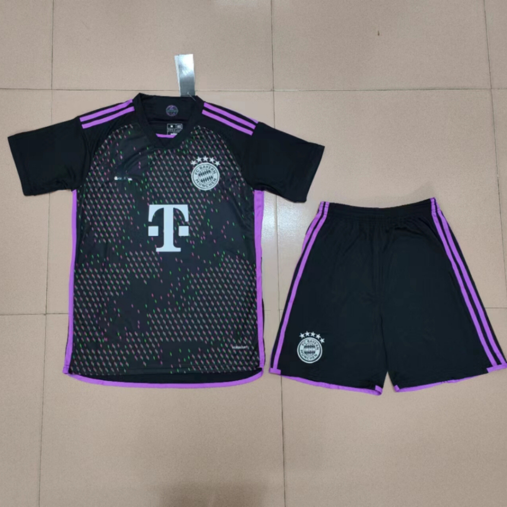 Set Đồ Đá Bóng CLB Bayern Munich Sân Khách 2023/24 Mới Nhất