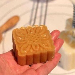 Bộ Khuôn Làm Bánh Trung Thu 100g 6 Mặt Khuôn Hình vuông /tròn 100G