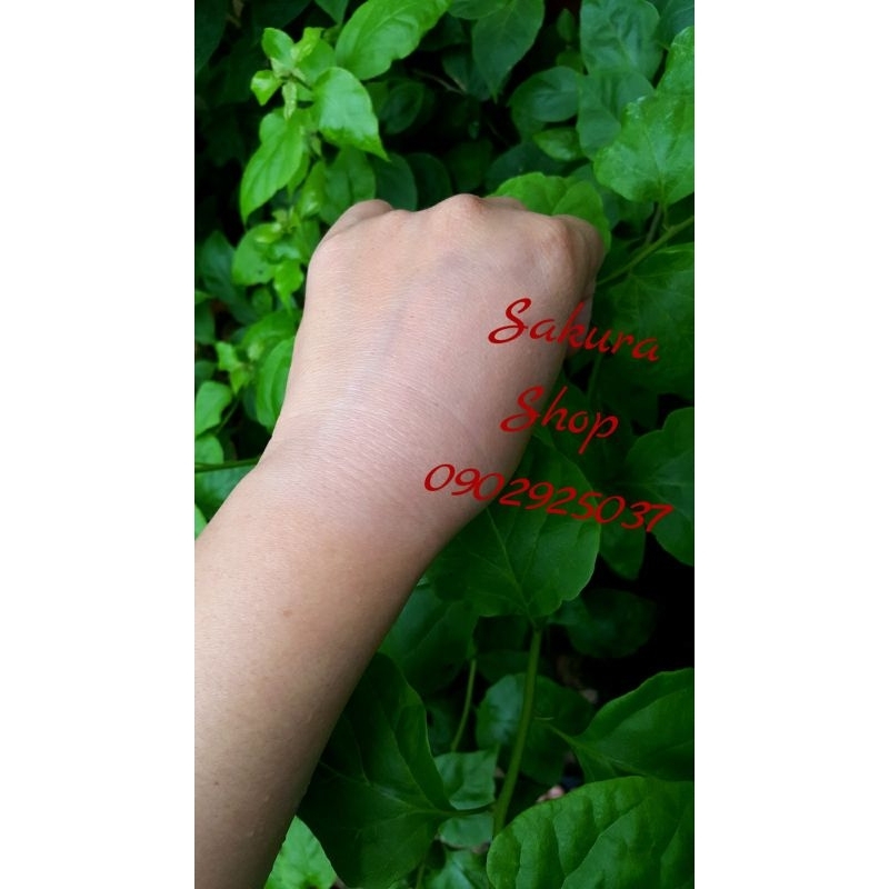 Sữa tắm Dâu Tây Thái Lan giúp trắng da toàn thân 250ml