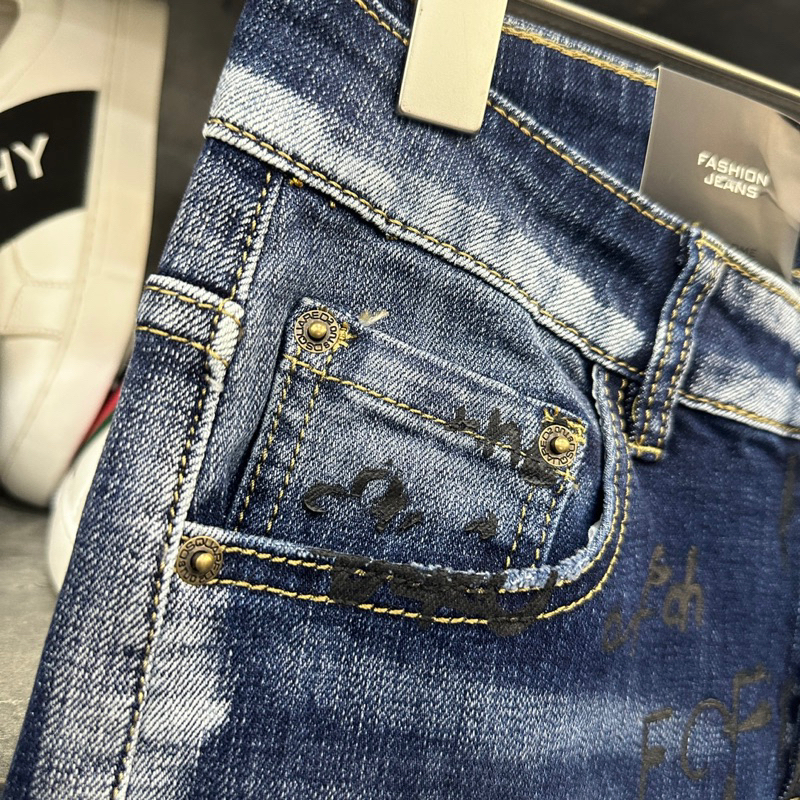 Quần jean bò nam DSQ2 slimfit xanh dập chữ hình ngôi sao đen trắng vải denim dày dặn cao cấp QJ221