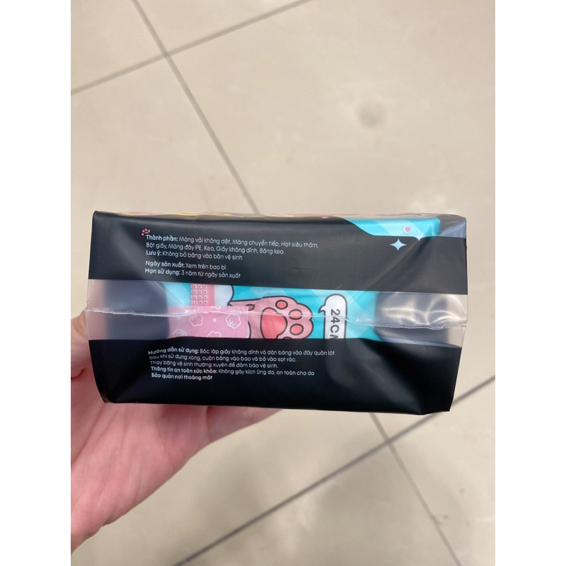 Băng Vệ Sinh Kotex MiniMeow - Siêu Mỏng Cánh 24cm 8 miếng