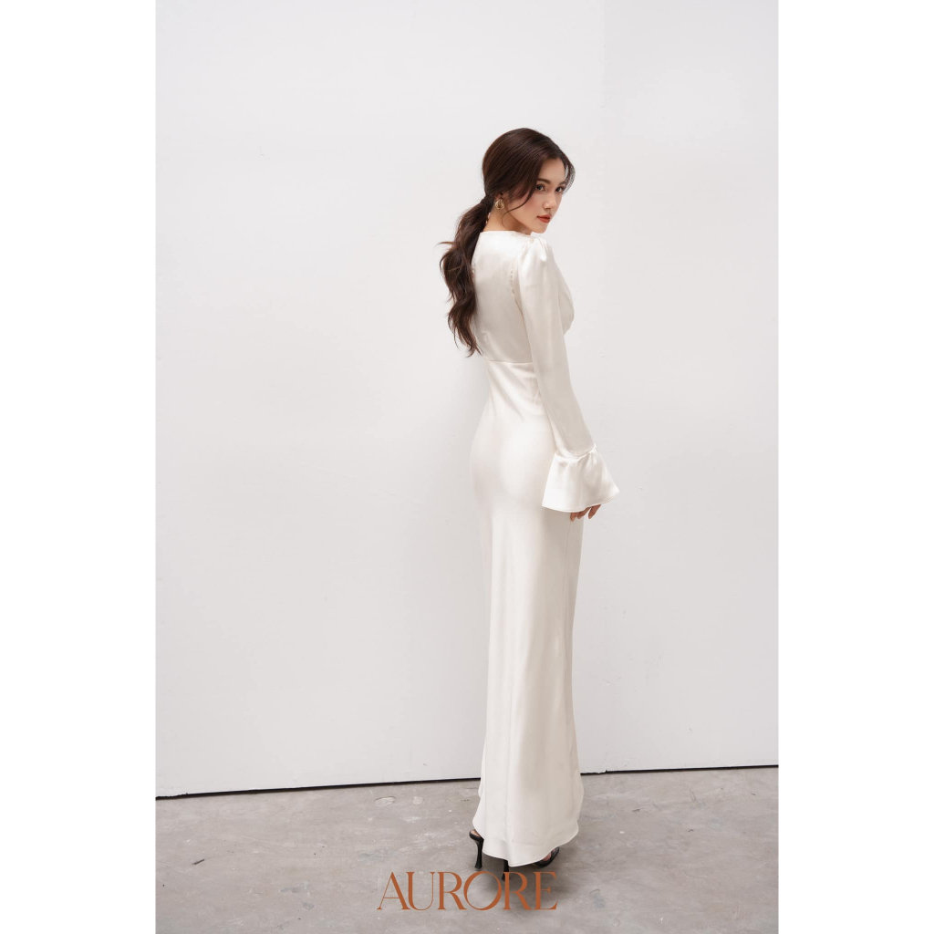 Đầm lụa ngọc trai tay dài Lily - Aurore Cloth