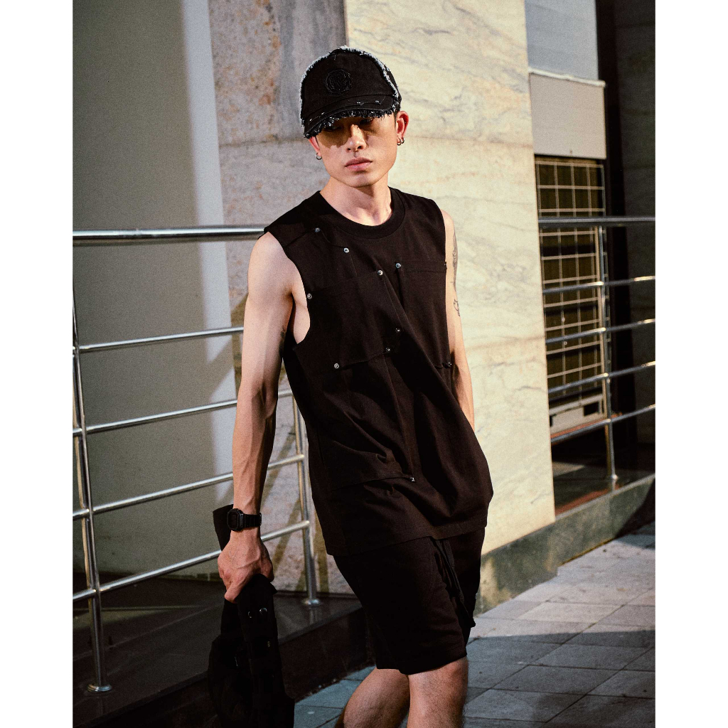 Áo Tanktop hoạ tiết khuy HANOI RIOT T0206