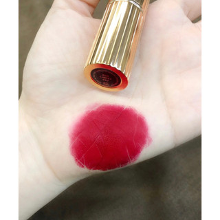 Son Charlotte Tilbury Matte Revolution màu Red Carpet Red - Đỏ Ruby