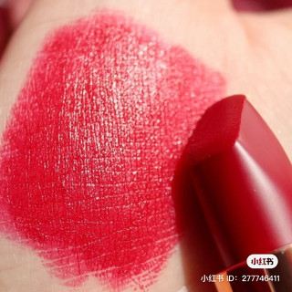 Son Charlotte Tilbury Matte Revolution màu Red Carpet Red - Đỏ Ruby