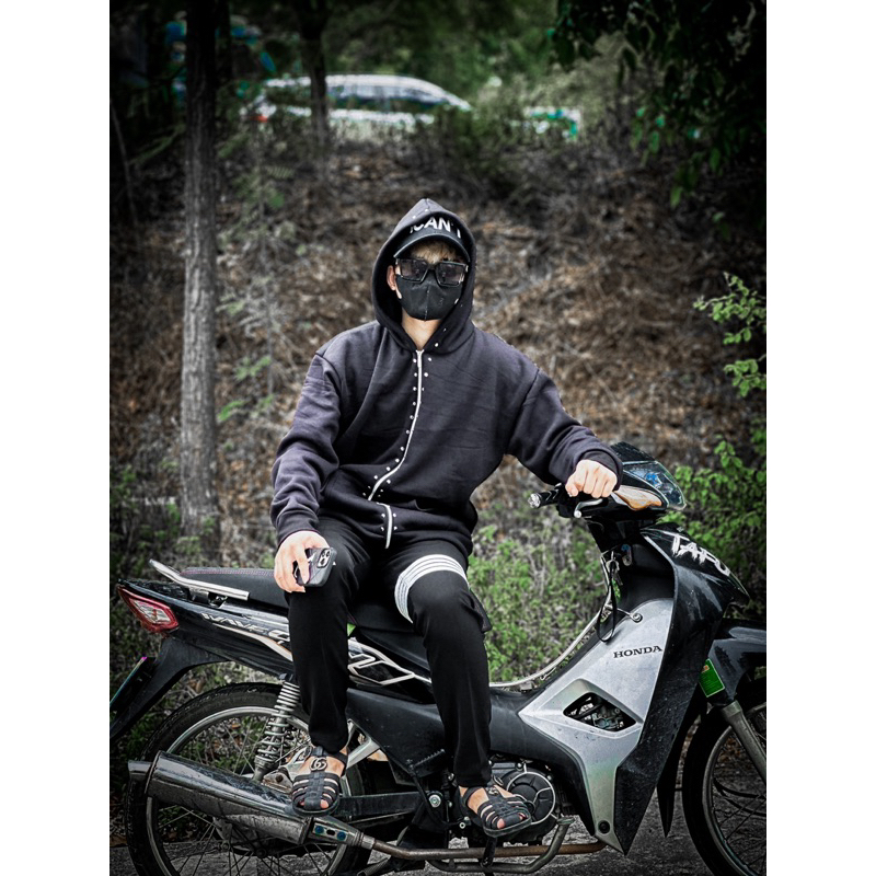 Áo khoác đinh dày dặn hot nhất mùa đông năm nay.