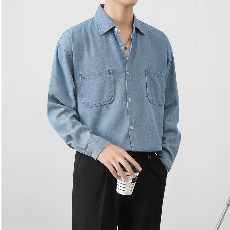 > Áo sơ mi denim tay dài cổ V màu xanh phong cách Hàn quốc tối giản dành cho nam mùa thu hè