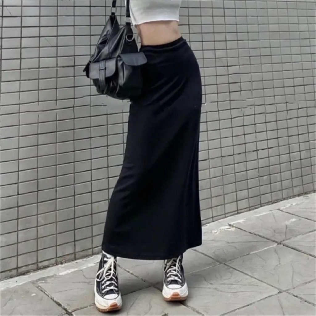 CHÂN VÁY DÁNG XUÔNG DÀI ZIP ĐEN