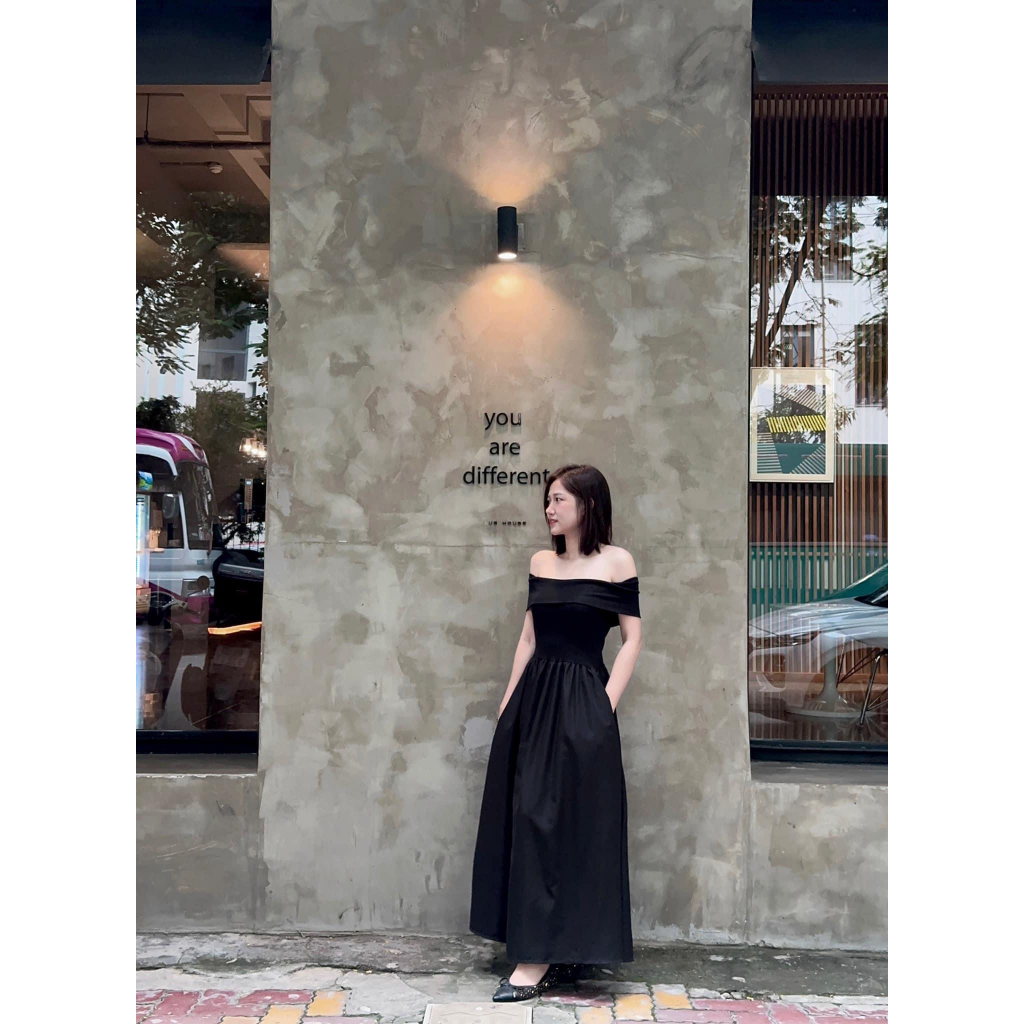 Váy trễ vai dáng dài tà bồng xoè