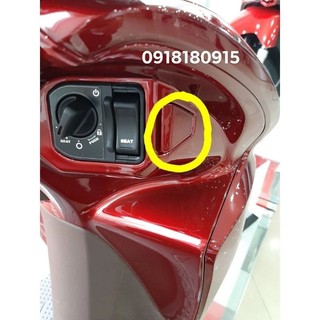 Ốp khóa nắp khẩn cấp vision 2015 đến 2020 honda