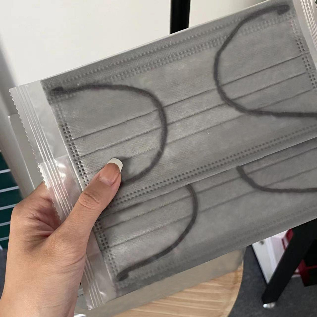 Set 50 cái khẩu trang y tế , Không xù lông