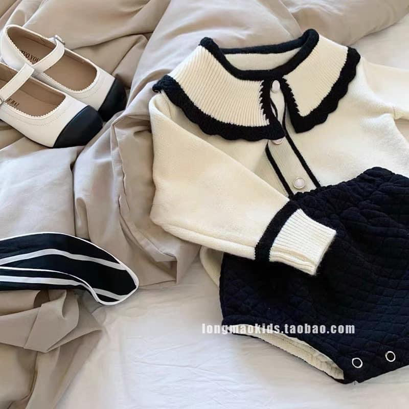 Set Áo Len+Quần Bí Trần Trám Cho Bé Thu Đông