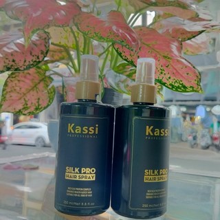 Xịt dưỡng tóc khô xơ KASSI 250ml - Cung cấp độ ẩm bù nước giúp mái tóc suôn mượt giảm tác động nhiệt,khô rối chẻ ngọn .