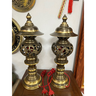 Đôi đèn thờ bằng đồng màu giả cổ cao 40 ,cao 45cm , cặp đèn điện thờ bằng đồng 45cm