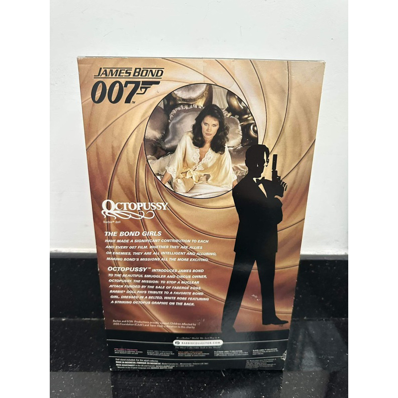Búp bê Barbie James Bond 007