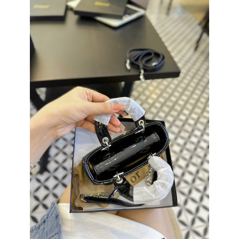 Đi ô lady dáng ngang size 18 full box da bóng