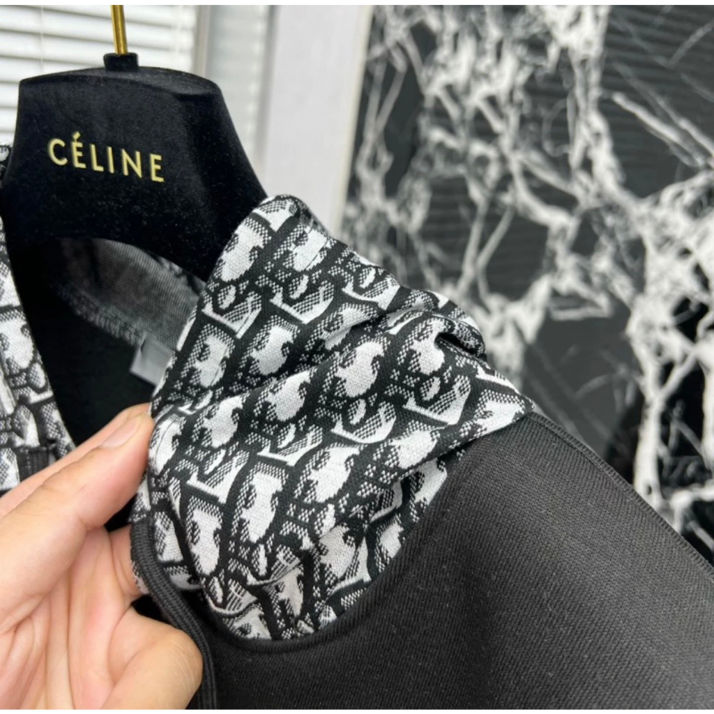 Áo Khoác Hoodie Zip Nam Nữ CD Thêu Chữ Ngực Phối Mũ Hoạ Tiết Chữ Thổ Cẩm Monogram Chất Nỉ Bông Hot Trend Nam Nữ