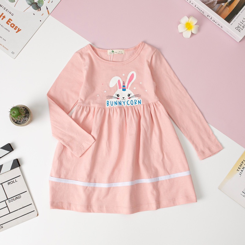 Váy cotton dài tay cho bé gái 2-12y . Chất cotton mềm mịn, thấm hút mồ hôi, co giãn tốt