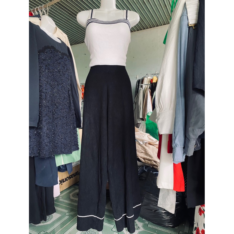 Set quần áo croptop len mongtoghi viền sọc siêu đẹp