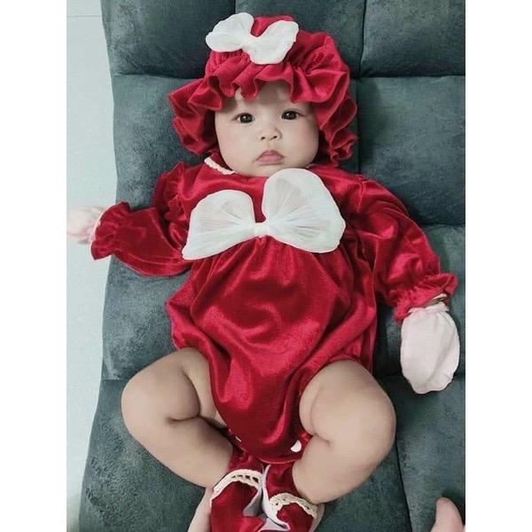 Body nhung đỏ nơ trước kèm mũ và tất 9-13 kg,Chất nhung mềm body cho bé gái sơ sinh đầy tháng thôi nôi