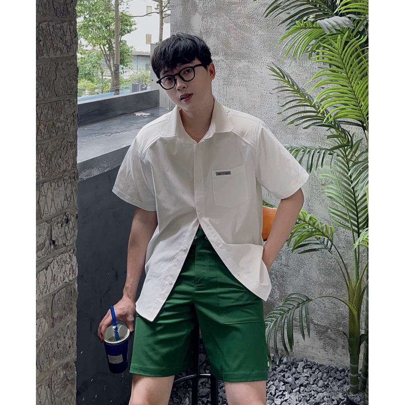 Quần short xanh form rộng