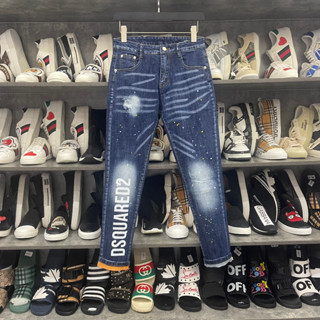 Quần jean nam Dsq2 slimfit xanh bạc rách xước vảy sơn dập chữ Dsquared2 dọc ống xắn cam, quần bò nam DSQ hot trend 2023